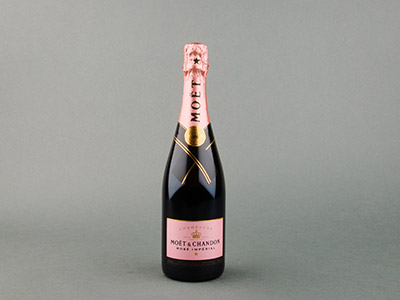 Moët & Chandon Imperial Brut Rosé a bordo dell'aereo